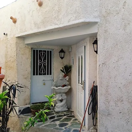 παραδοσιακό σπίτι στο χωριο Apartment