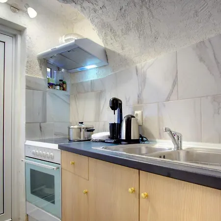 Apartament παραδοσιακό σπίτι στο χωριο *