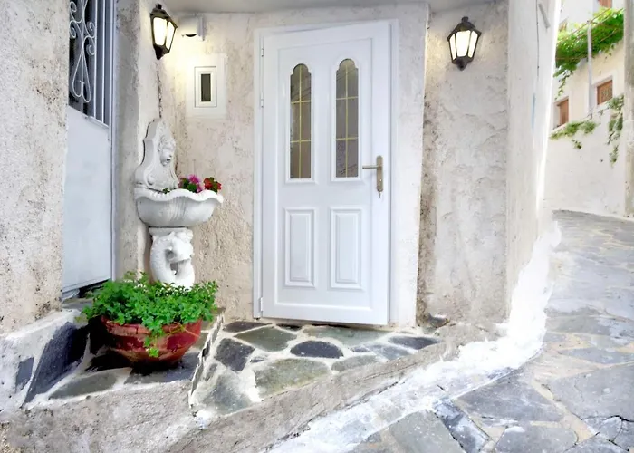 παραδοσιακό σπίτι στο χωριο 아파트 Agioi Deka (Corfu)